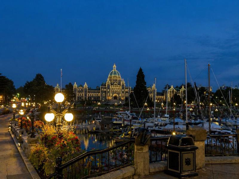 Ghostly Walking Tour in Victoria
