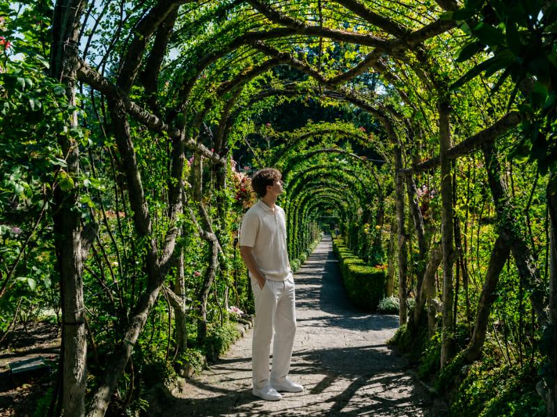 Vancouver to Victoria: Gulf Islands Cruise & Butchart Gardens Tour